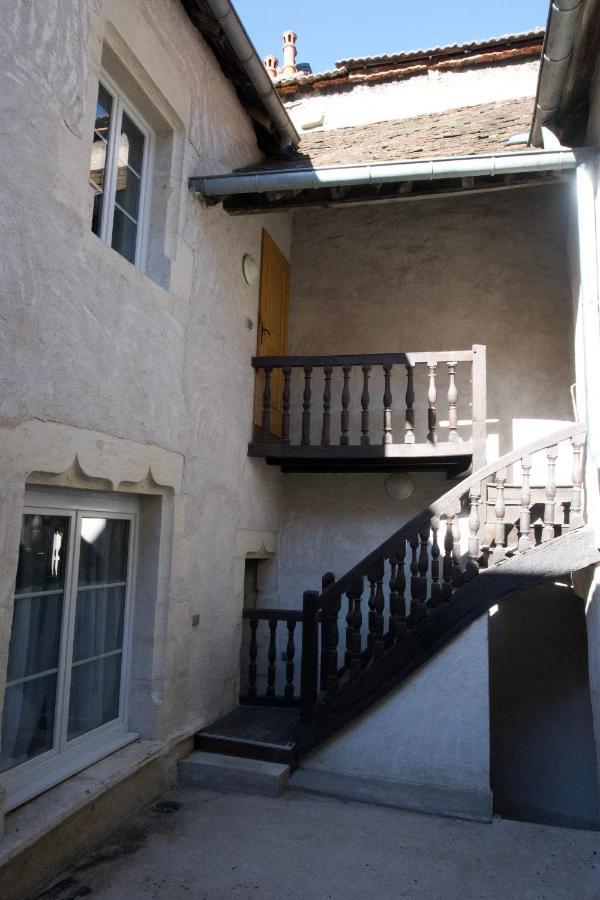 Duplex Charmant Idealement Situe Dole Buitenkant foto